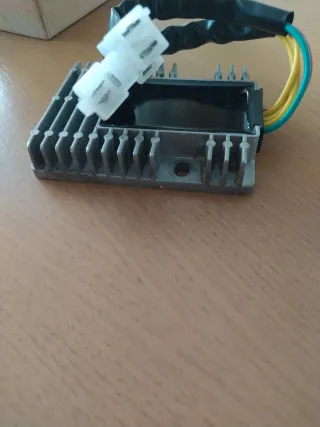 Regulador Corriente Kymco