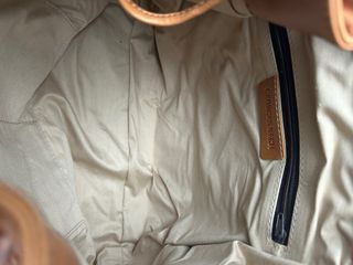 Mochila de piel marrón sin usar