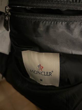 Abrigo Moncler Negro Plumas