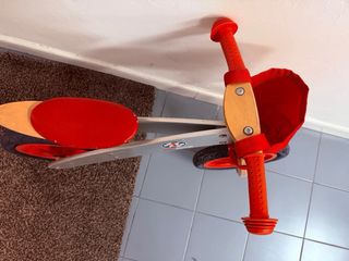 Bicicleta de madera infantil