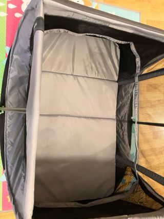 Cuna de viaje Aeromoov