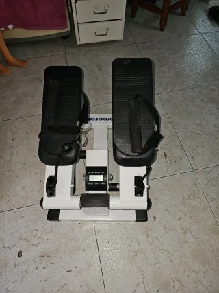 Máquina de step con bandas elásticas