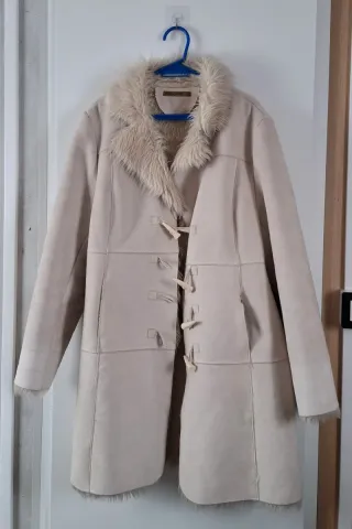 Abrigo Vintage Beige con Forro de Pelo