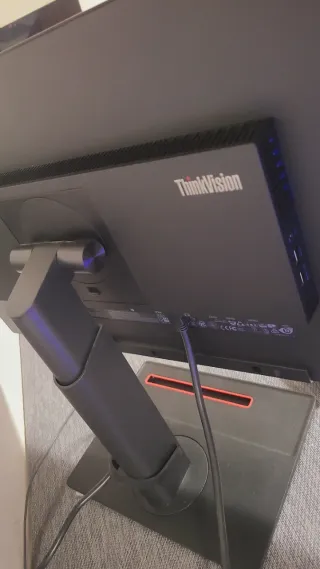 Monitor Lenovo Thinkvision 24 Negro + teclado