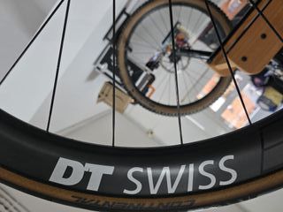 Canyon Endurace CF SLX 9.0 Di2 2019 + Garmin