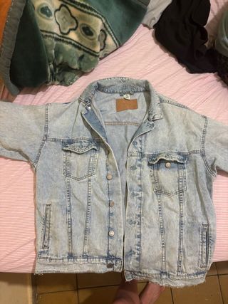 Chaqueta vaquera azul. Talla M/L