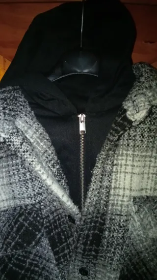 Abrigo Zara cuadros gris sin estrenar