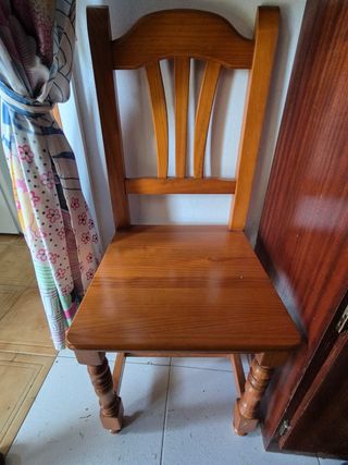 Silla de madera