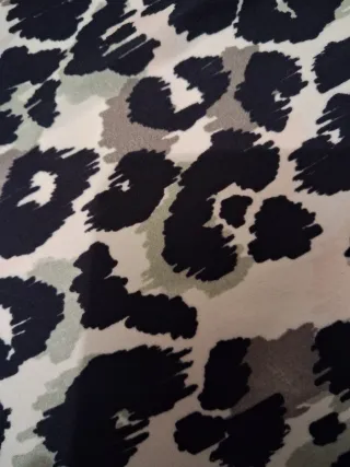 Camiseta leopardo botones mujer