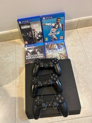 PS4 + 4 Juegos + 3 Mandos (PRECIO NEGOCIABLE)