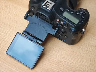 Cámara Sony a77II + Objetivo 16-105mm