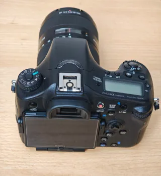 Cámara Sony a77II + Objetivo 16-105mm