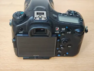 Cámara Sony a77II + Objetivo 16-105mm