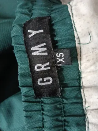 Pantalón chándal DKNY verde y rosa