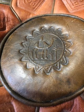 Puf  Cuero Artesanal