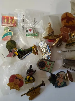 Lote pins vintage franceses