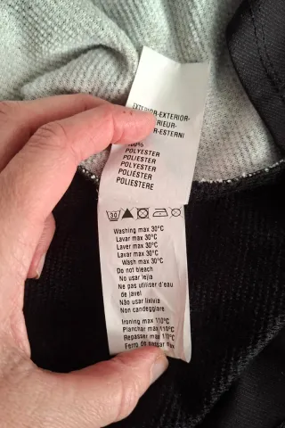 Camiseta missSidecar negra cuadros y flores