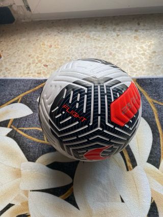 Balón de fútbol Nike Flight