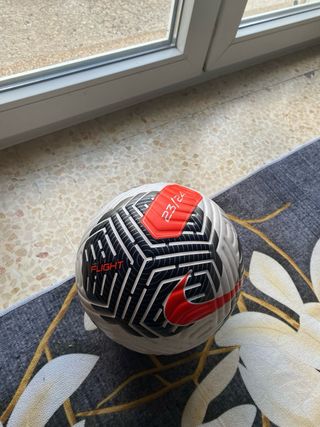 Balón de fútbol Nike Flight