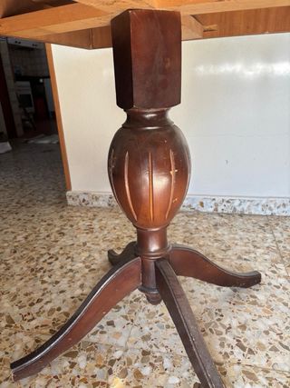 Mesa redonda extensible de madera