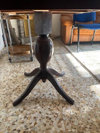 Mesa redonda extensible de madera