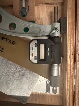 Micrómetro Digital Mitutoyo 300-325 mm