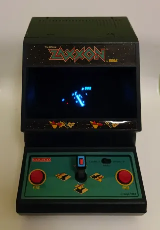 Raro Coleco Sega ZAXXON 3D Tabletop Handheld Game