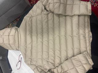 Plumas Moncler Beige talla 2