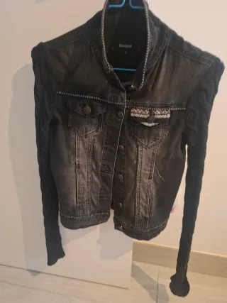 Cazadora Desigual Negra