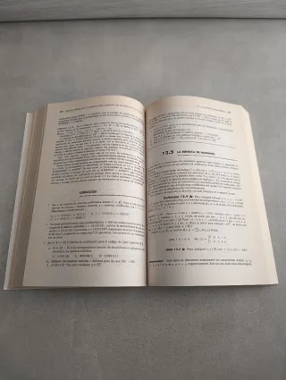 MATEMÁTICAS DISCRETA Y COMBINATORIA. Ralph
