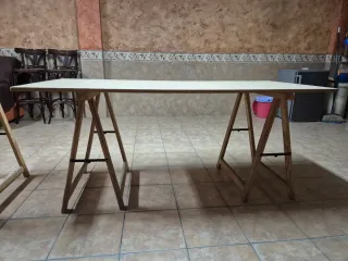 Tableros y caballetes de madera medidas 180 × 80