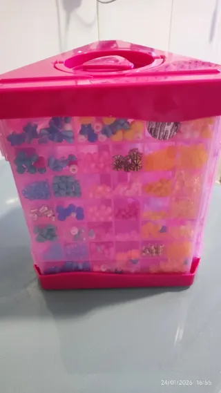 Pirámide de abalorios para manualidades