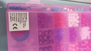 Pirámide de abalorios para manualidades