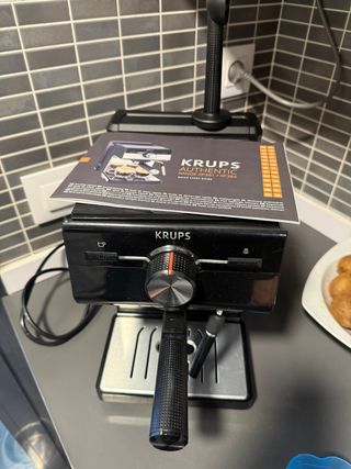 Cafetera Krups Authentic XP384 Como nueva