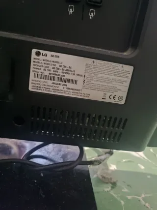 Televisor LG Negro 30 pulgadas