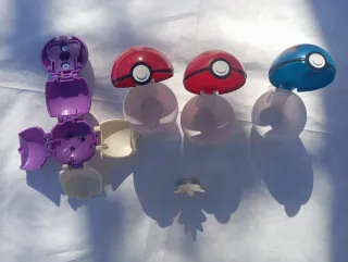 Pack Poké Balls Pokémon Master Ball y figura