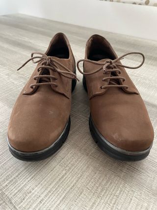 Zapatos de vestir con cordones marrones mujer