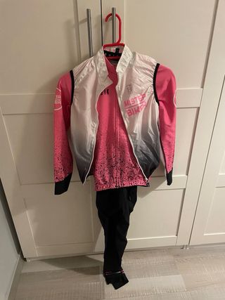 Conjunto Ciclismo Mujer Chaqueta y Culote