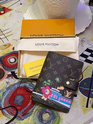 Louis Vuitton Vivienne Hollywood Agenda