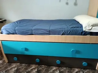 Escritorio juvenil madera y azul