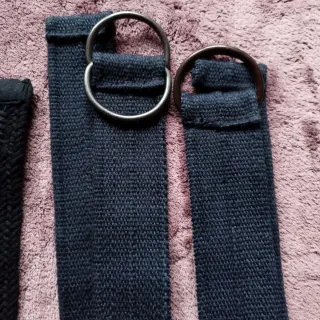 Lotes de cinturones negros y azul