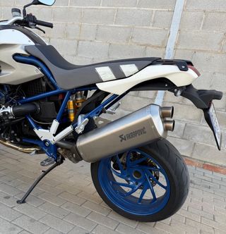 BMW R1200 HP2 Megamoto