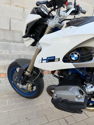 BMW R1200 HP2 Megamoto