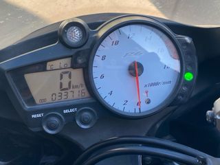 Yamaha R6, matriculada en 2008, 33.750kms