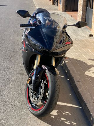 Yamaha R6, matriculada en 2008, 33.750kms
