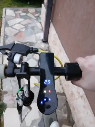 Monopattino Elettrico​ per pezzi di ricambi funzio