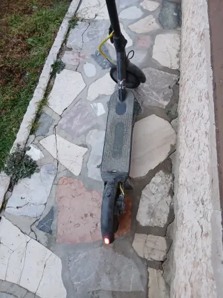 Monopattino Elettrico​ per pezzi di ricambi funzio