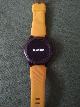 Reloj Samsung Gear Frontier Amarillo