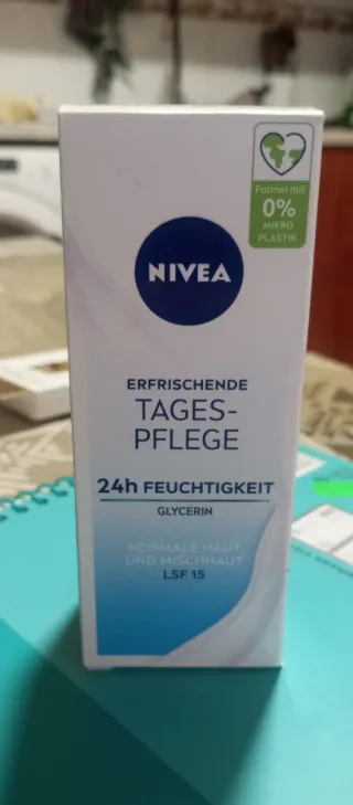 Nivea Crema Hidratante Facial Día LSF 15