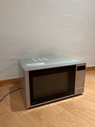 MICROONDAS LG CON GRILL (MH6342DS)